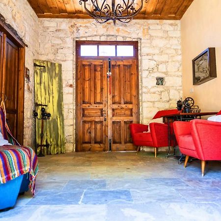 Listed Villa In Laneia Lania Exterior photo
