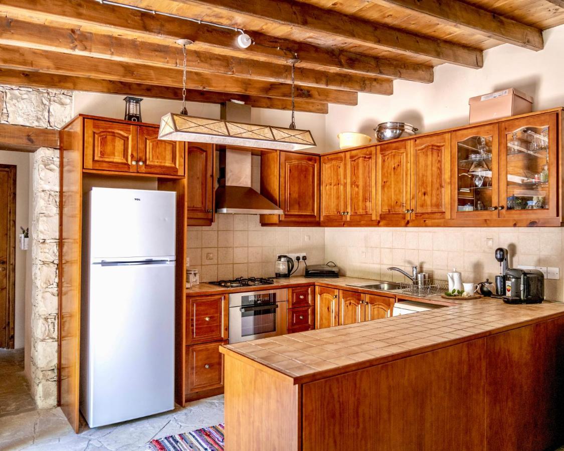 Listed Villa In Laneia Lania Exterior photo