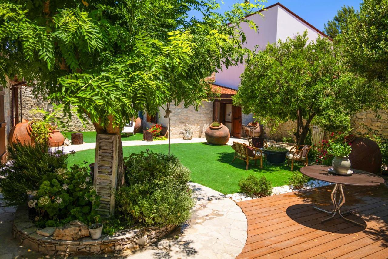 Listed Villa In Laneia Lania Exterior photo
