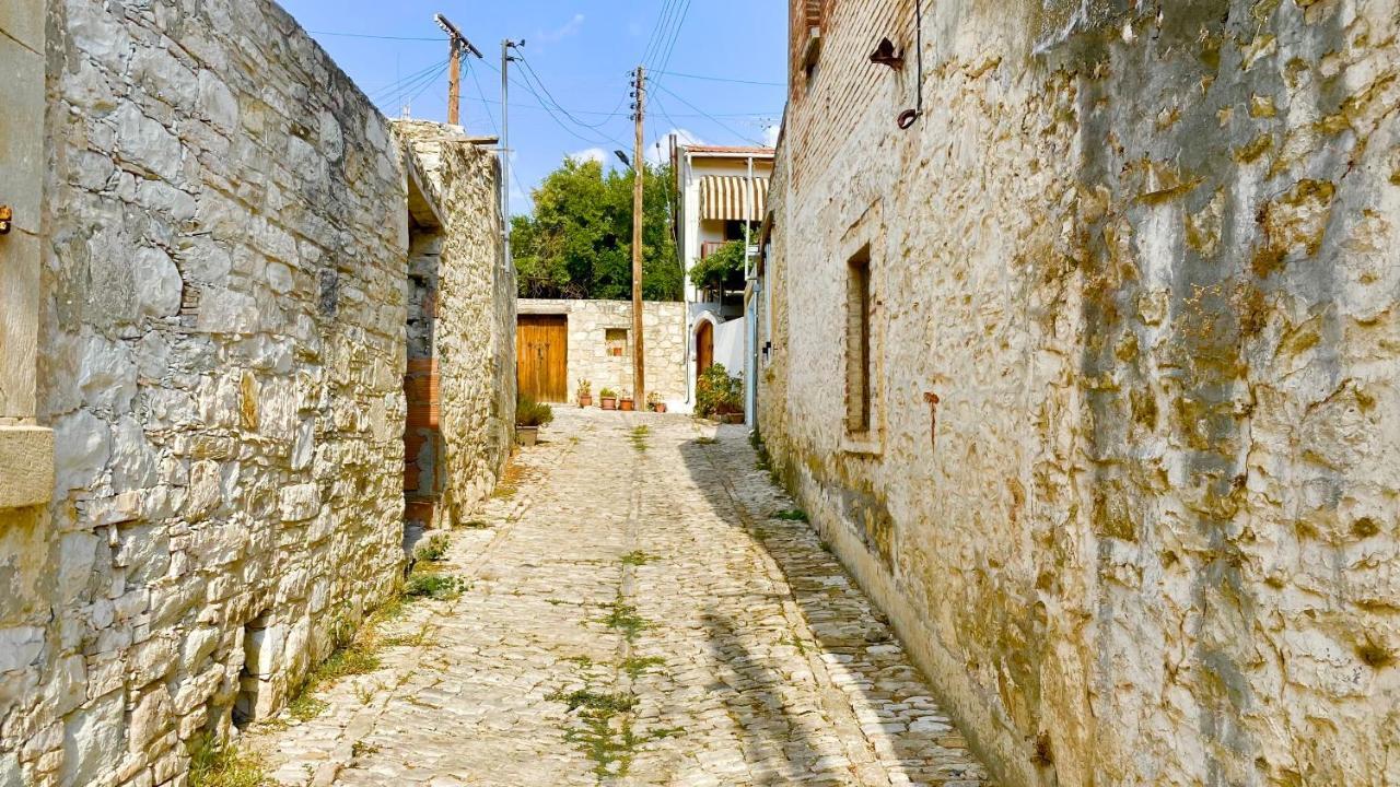 Listed Villa In Laneia Lania Exterior photo